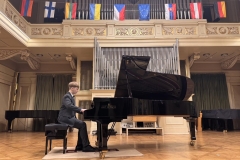 Amadeus-5