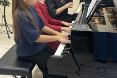 Pagrindiniai-jaunojo-pianisto-technikos-formavimo-principai-11